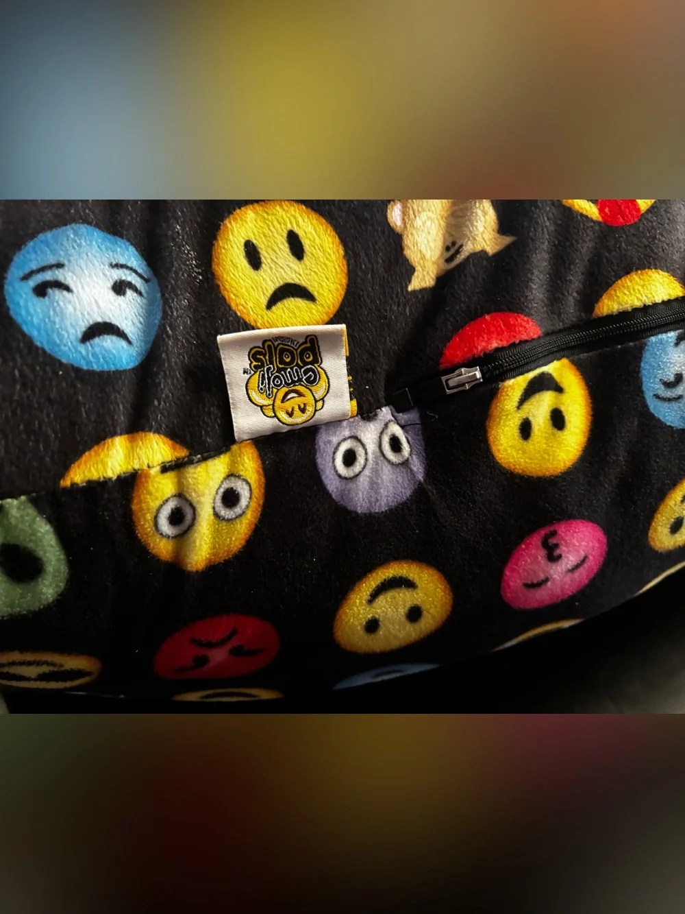 Emoji Pattern Arm Pillow - Black